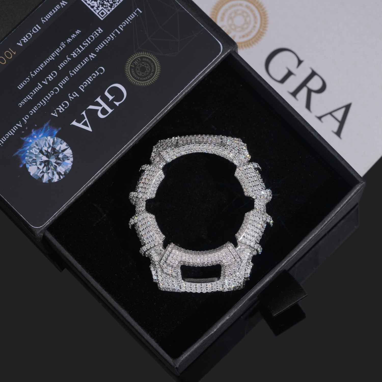GRA'dan Buzlu Görünümlü G-Shoc - Luxury Watch Levels incelemesi ve fiyatı