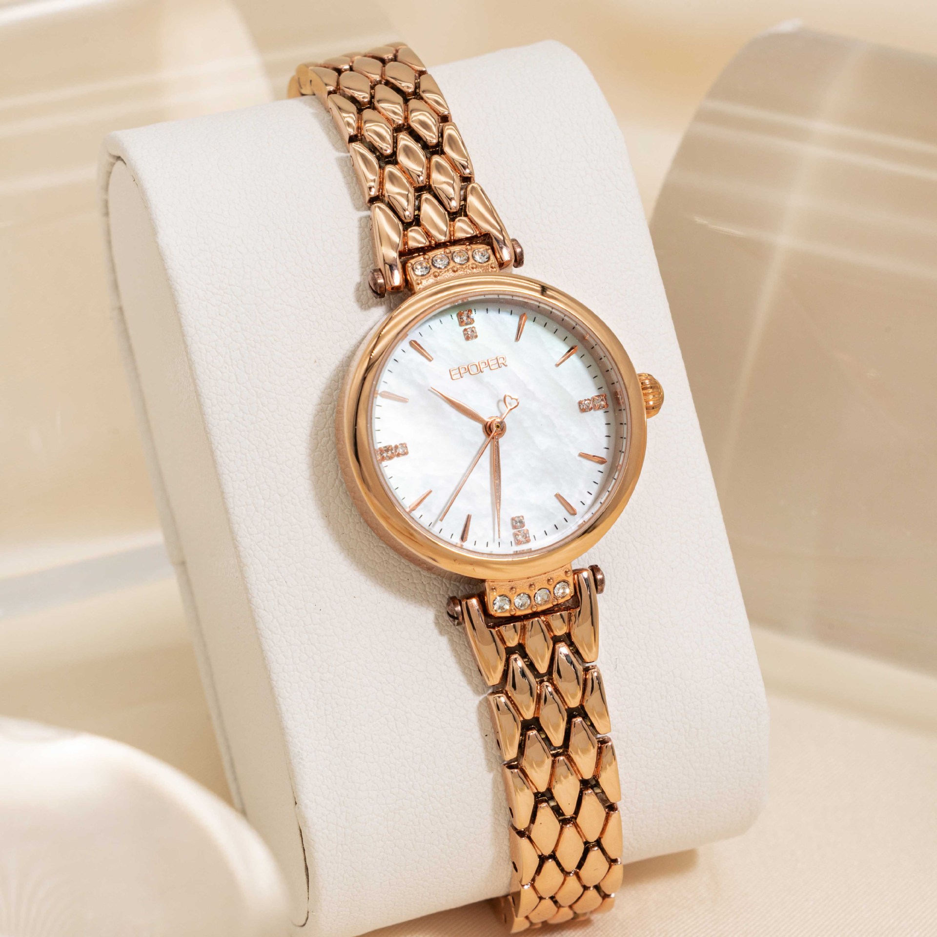 Yeni şık ve lüks saat, yüksek  - Luxury Watch Values incelemesi ve fiyatı